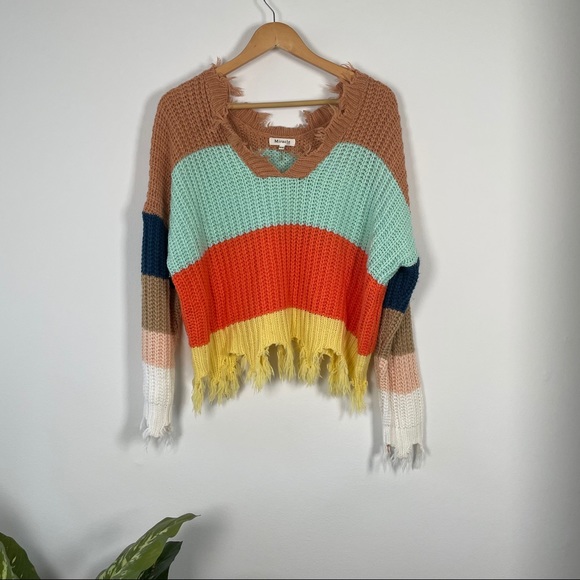 Colorblock Distressed Sweater - Picture 6 of 11